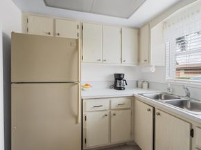 2832 W Crosley Drive E, West Palm Beach FL 33415