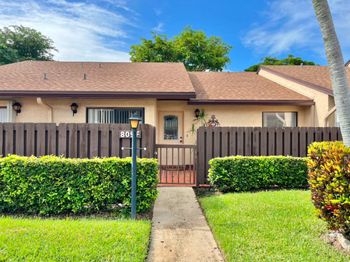 809 Sky Pine Way