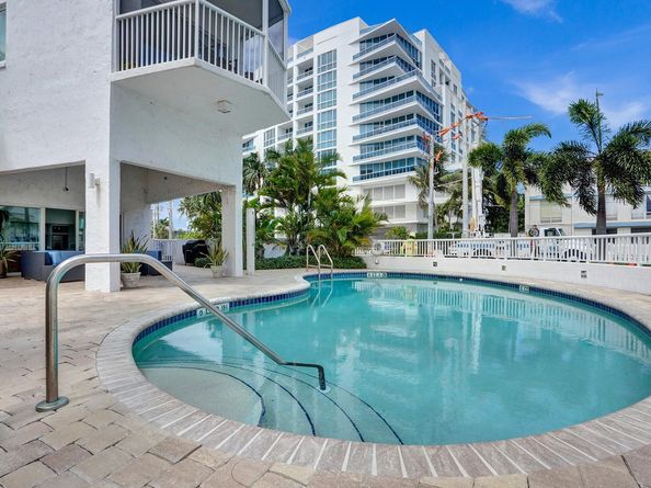 720 Bayshore Dr 202, Fort Lauderdale FL 33304