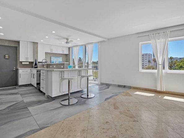 720 Bayshore Dr 202, Fort Lauderdale FL 33304
