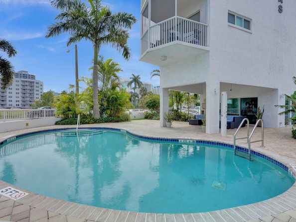 720 Bayshore Dr 202, Fort Lauderdale FL 33304