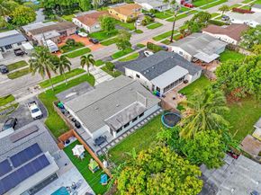 8380 NW 26th Pl, Sunrise FL 33322