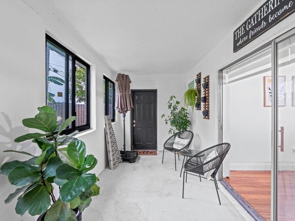 8380 NW 26th Pl, Sunrise FL 33322