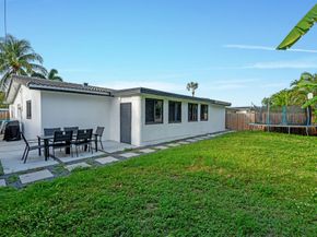 8380 NW 26th Pl, Sunrise FL 33322