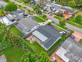 8380 NW 26th Pl, Sunrise FL 33322