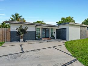 8380 NW 26th Pl, Sunrise FL 33322