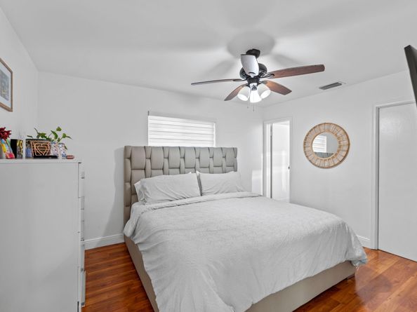 8380 NW 26th Pl, Sunrise FL 33322