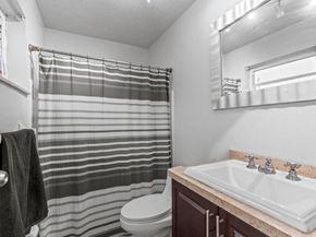 8380 NW 26th Pl, Sunrise FL 33322