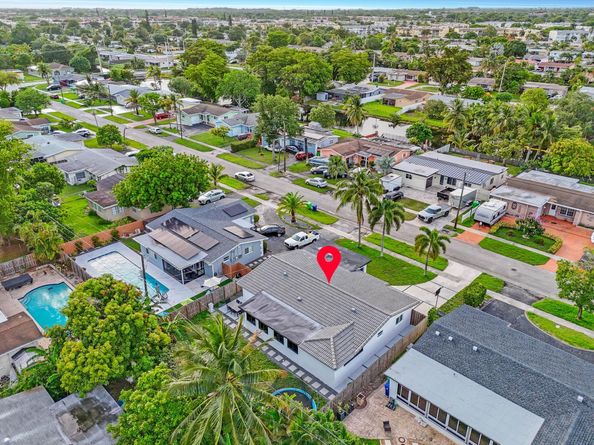 8380 NW 26th Pl, Sunrise FL 33322