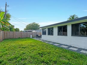 8380 NW 26th Pl, Sunrise FL 33322