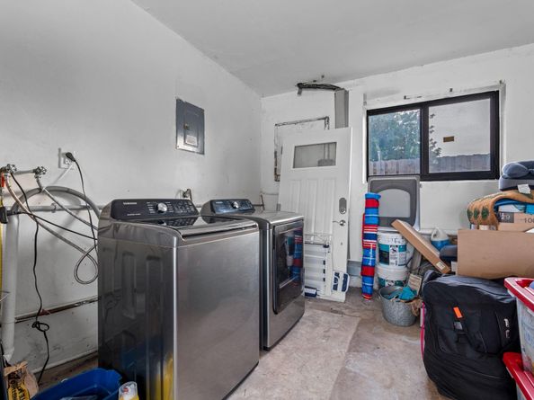 8380 NW 26th Pl, Sunrise FL 33322