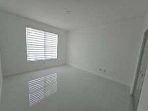 3545 Forest Hill Boulevard 15, Palm Springs FL 33406
