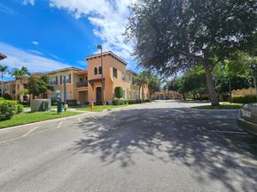 3545 Forest Hill Boulevard 15, Palm Springs FL 33406