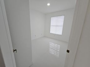 3545 Forest Hill Boulevard 15, Palm Springs FL 33406