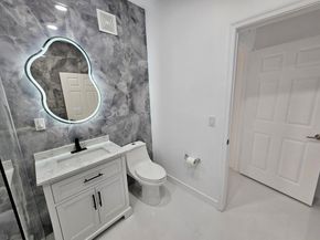 3545 Forest Hill Boulevard 15, Palm Springs FL 33406