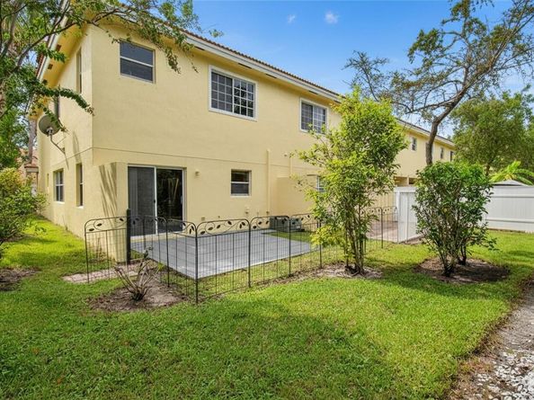 1055 Imperial Lake Rd, West Palm Beach FL 33413