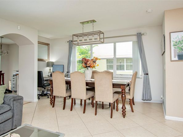 1055 Imperial Lake Rd, West Palm Beach FL 33413
