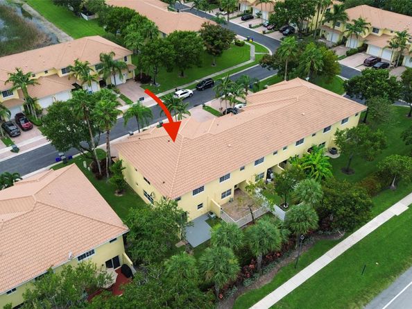 1055 Imperial Lake Rd, West Palm Beach FL 33413