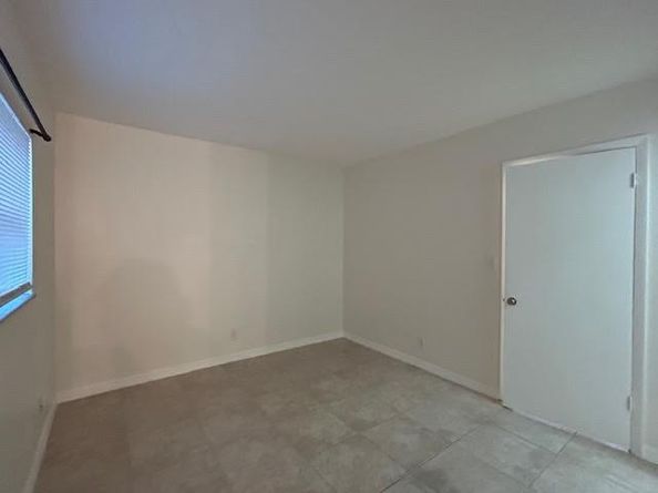 101 NE 41st St G112, Oakland Park FL 33334