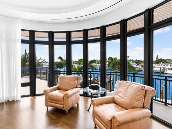 797 Middle River Dr, Fort Lauderdale FL 33304