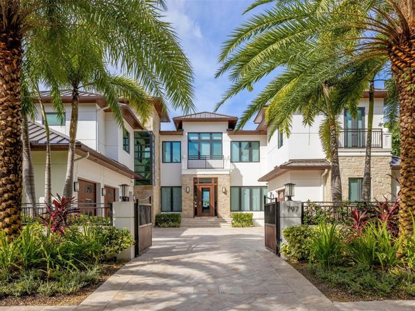797 Middle River Dr, Fort Lauderdale FL 33304