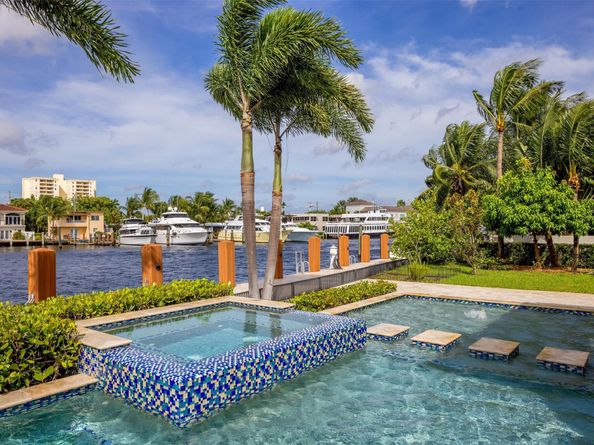 797 Middle River Dr, Fort Lauderdale FL 33304