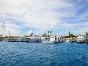 797 Middle River Dr, Fort Lauderdale FL 33304