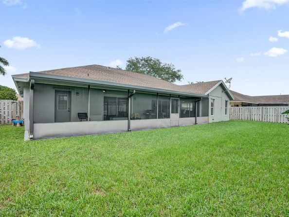 948 SW 149th Ter, Sunrise FL 33326