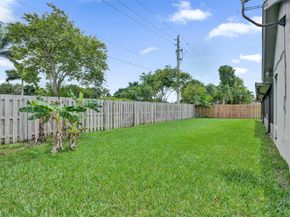 948 SW 149th Ter, Sunrise FL 33326
