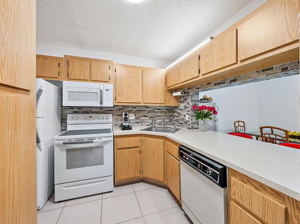 819 Sky Pine Way A2, Greenacres FL 33415