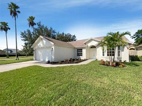 12785 Meadowbreeze Dr, Wellington FL 33414
