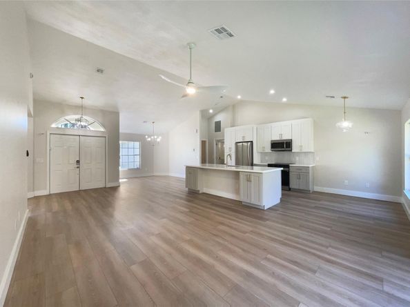 12785 Meadowbreeze Dr, Wellington FL 33414