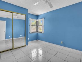 6621 NW 52nd St, Coral Springs FL 33067