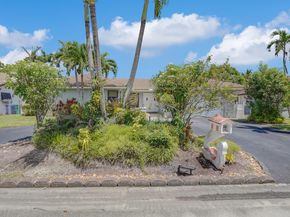 6621 NW 52nd St, Coral Springs FL 33067