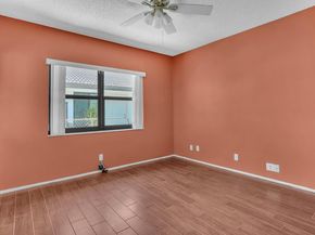 6621 NW 52nd St, Coral Springs FL 33067