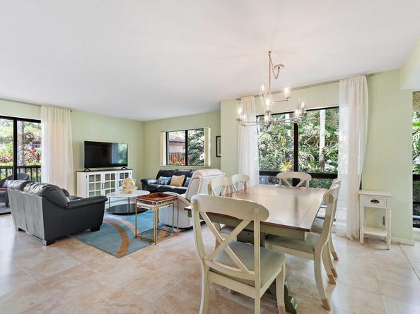 413 Brackenwood Lane S, Palm Beach Gardens FL 33418