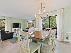 413 Brackenwood Lane S, Palm Beach Gardens FL 33418