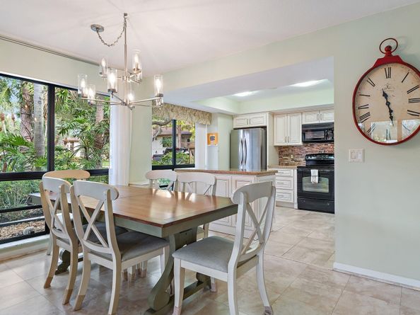 413 Brackenwood Lane S, Palm Beach Gardens FL 33418