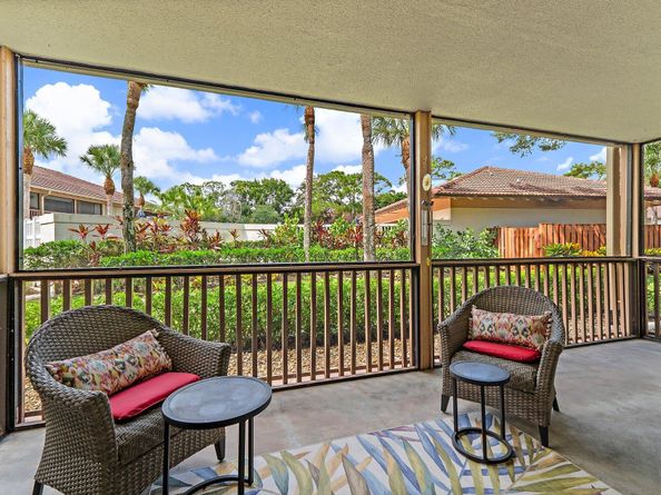 413 Brackenwood Lane S, Palm Beach Gardens FL 33418