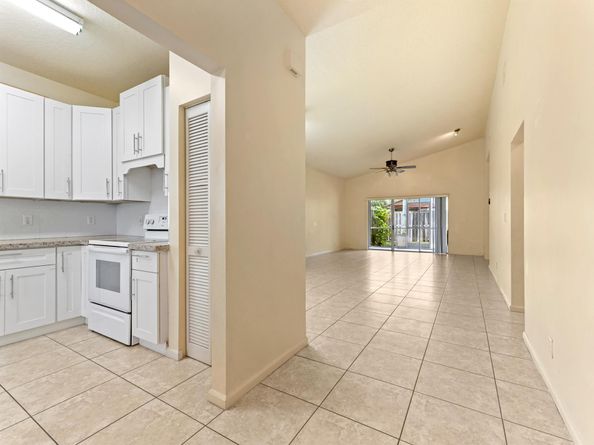 12215 Brisbane Lane, Wellington FL 33414