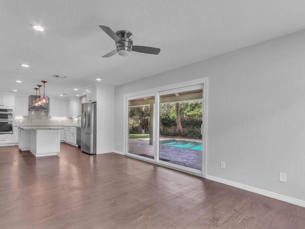 1103 Rainwood Circle W, Palm Beach Gardens FL 33410