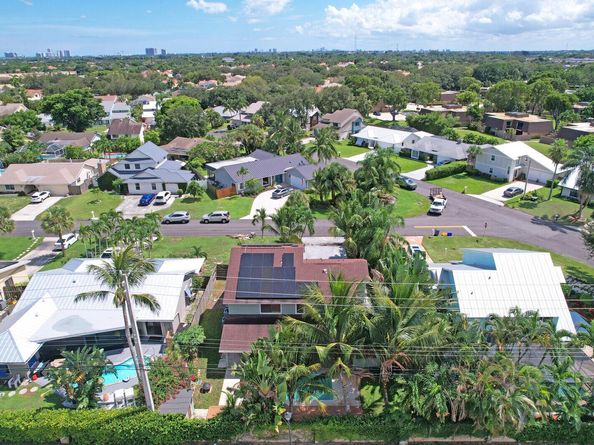 1103 Rainwood Circle W, Palm Beach Gardens FL 33410