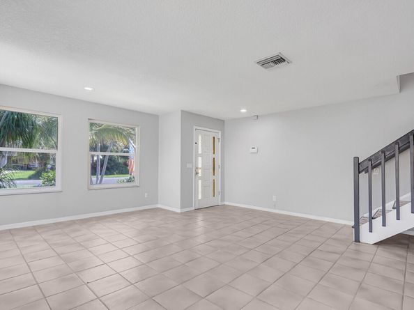 1103 Rainwood Circle W, Palm Beach Gardens FL 33410