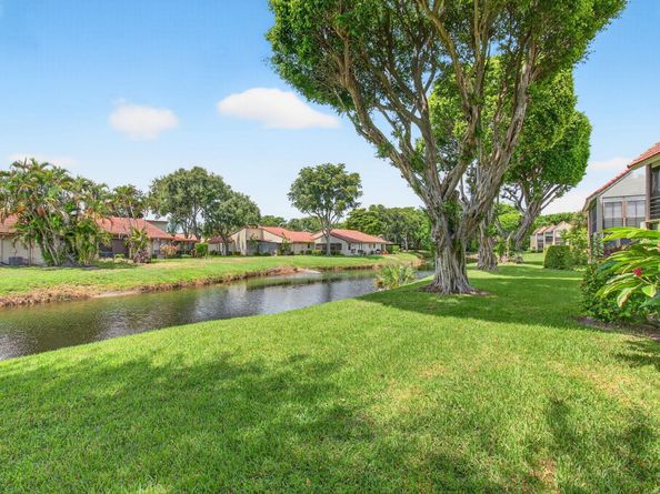 5757 Fairway Park Court 104, Boynton Beach FL 33437