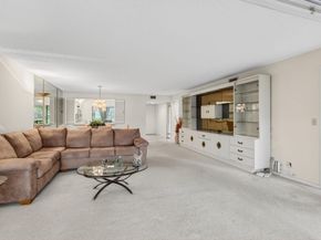 5757 Fairway Park Court 104, Boynton Beach FL 33437