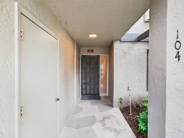 5757 Fairway Park Court 104, Boynton Beach FL 33437