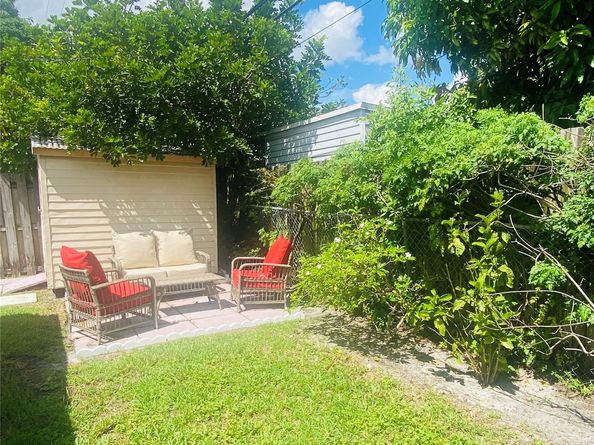 1641 NE 55th St, Fort Lauderdale FL 33334