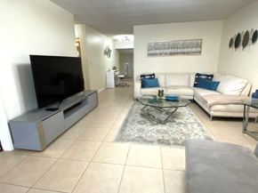 1641 NE 55th St, Fort Lauderdale FL 33334