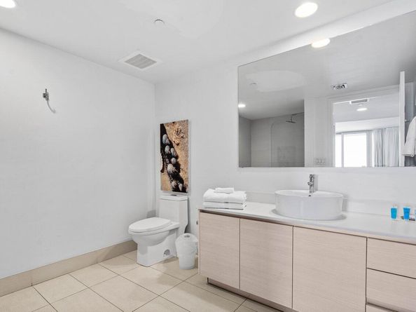 2602 E Hallandale Beach Boulevard R2104, Hallandale Beach FL 33009
