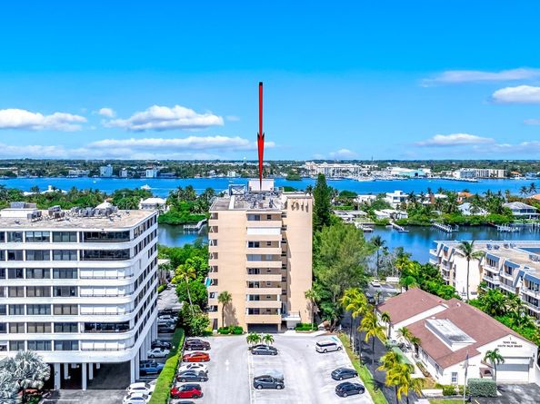 3581 S Ocean Boulevard 3B, South Palm Beach FL 33480
